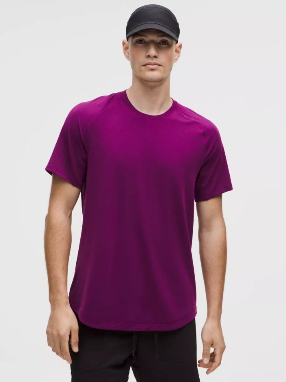 Lululemon License to Train Chilled Grape Tee Size Small